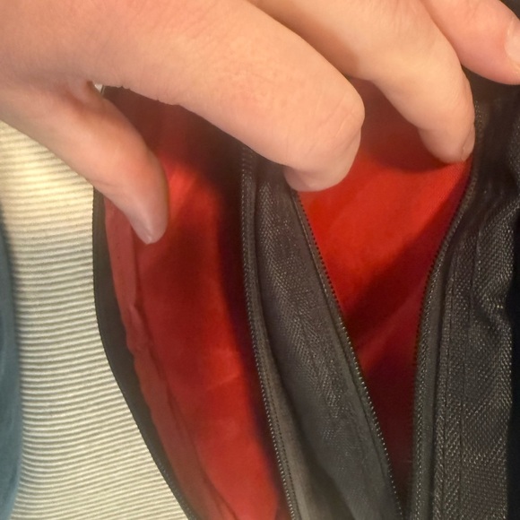 Vintage Black Camera Bag with Red Stripe – Small Shoulder Crossbody - Picture 6 of 7